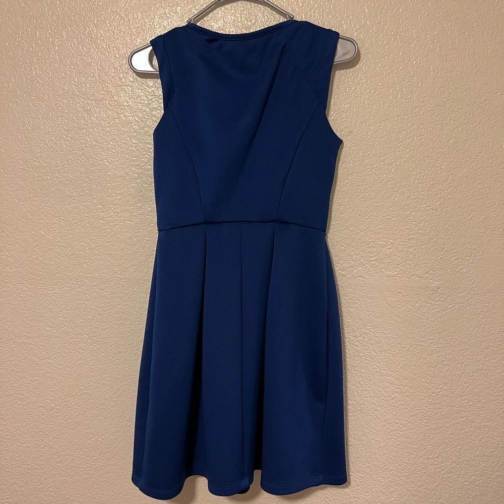 Sweet Storm Sleeveless Dress - Picture 8 of 8